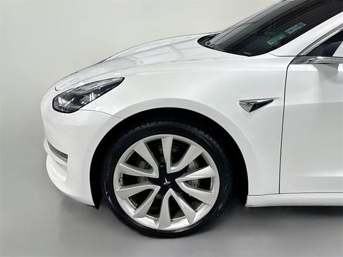 Used 2019 Tesla Model 3 Long Range image 12