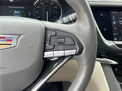 Used 2020 Cadillac XT6 Premium Luxury FWD image 14