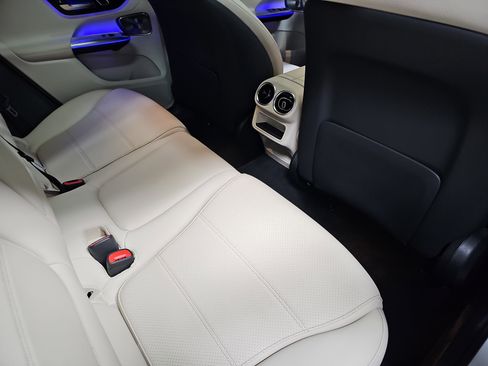 Certified 2026 Mercedes-Benz GLC 300 image 12