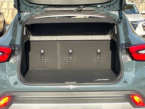 New 2026 Chevrolet Trax LT w/ LT Convenience Package image 7