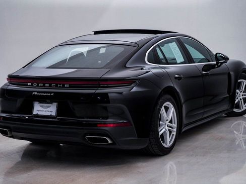 Used 2025 Porsche Panamera 4 image 11