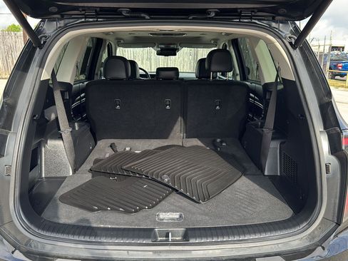 Used 2025 Kia Telluride EX image 30