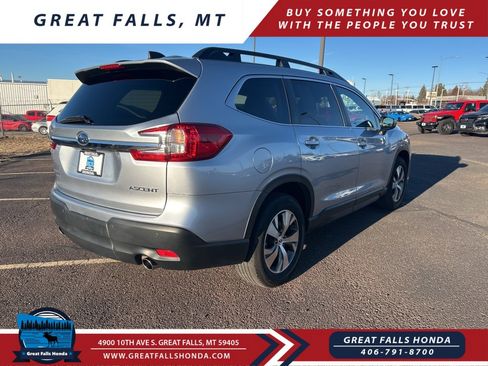 Used 2024 Subaru Ascent Premium w/ Convenience Package image 10