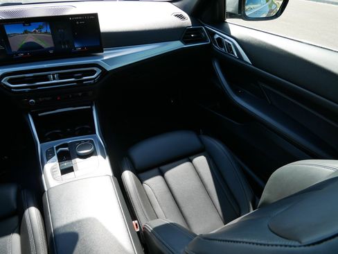 Used 2024 BMW 430i xDrive Coupe w/ Premium Package AWD/4WD image 9