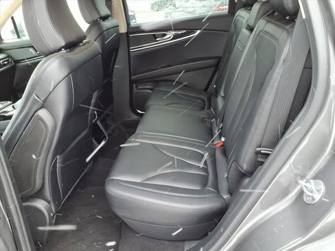 Certified 2023 Lincoln Nautilus AWD w/ Premium Package image 11