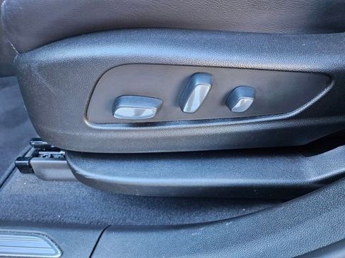 Certified 2025 Cadillac XT5 Premium Luxury image 11