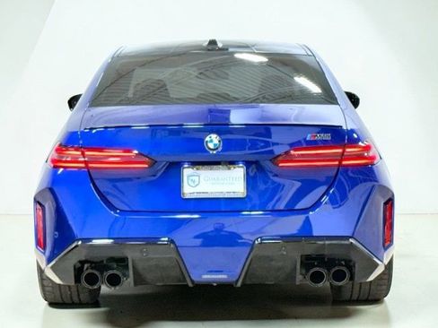 Used 2025 BMW M5 w/ Executive Package image 17