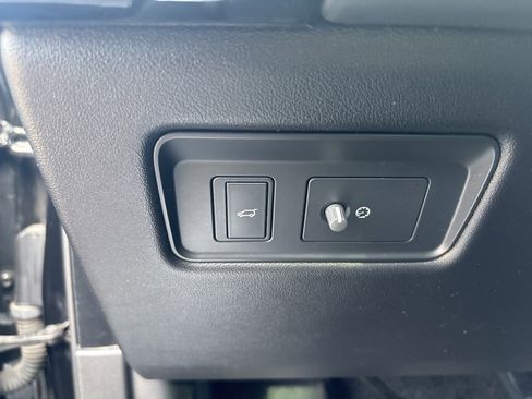 Used 2020 Land Rover Range Rover HSE image 50