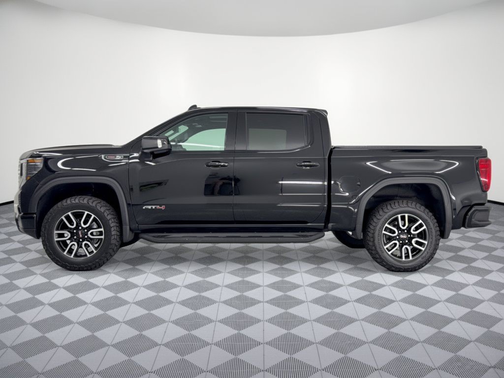 Used 2025 GMC Sierra 1500 AT4 w/ AT4 Premium Package AWD/4WD image 2