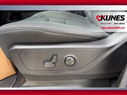 Used 2026 RAM 1500 Big Horn AWD/4WD image 7