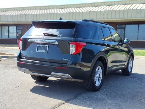 Used 2023 Ford Explorer XLT w/ Equipment Group 202A AWD/4WD image 5