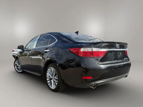 Used 2015 Lexus ES 350 w/ Luxury Package FWD image 5