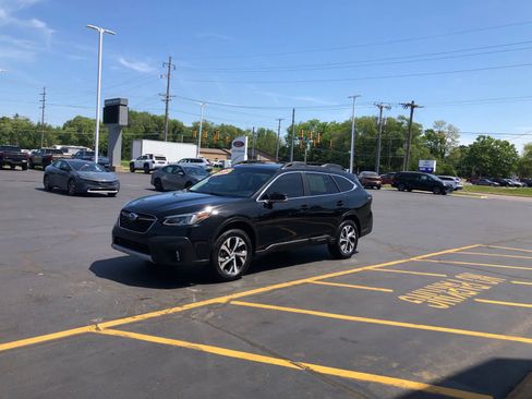 Used 2020 Subaru Outback Limited XT AWD/4WD image 4