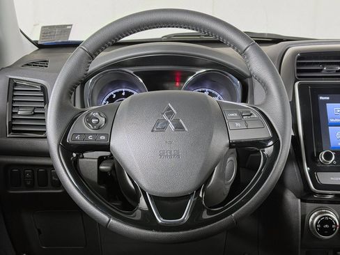 Used 2023 Mitsubishi Outlander Sport SE image 30