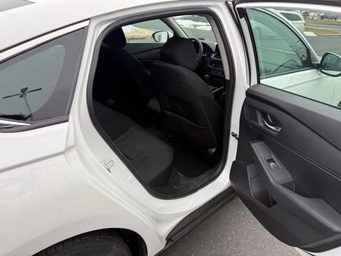 Used 2024 Honda Accord EX image 17