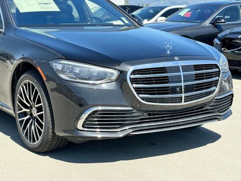 Used 2024 Mercedes-Benz S 580 4MATIC Sedan image 3