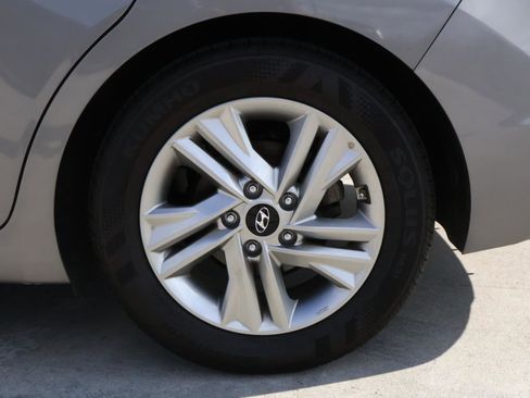 Used 2020 Hyundai Elantra SEL w/ Cargo Package (C1) image 8