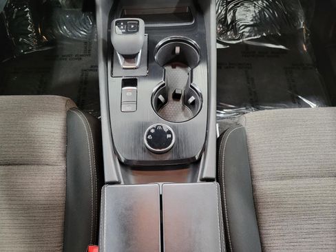 Used 2023 Nissan Rogue SV AWD/4WD image 69