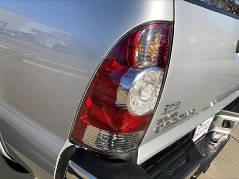 Used 2012 Toyota Tacoma PreRunner image 26