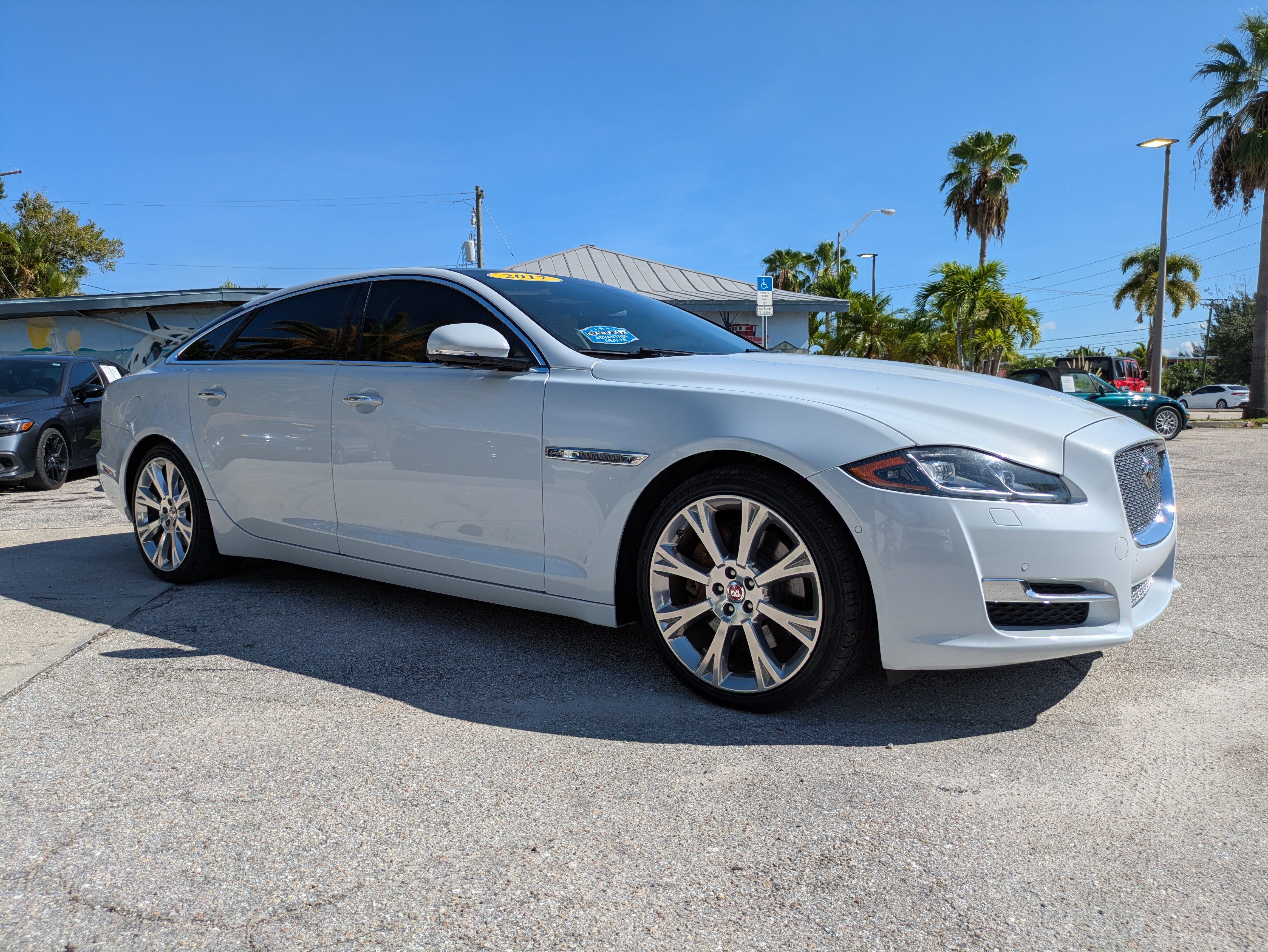 Used 2017 Jaguar XJ L Portfolio RWD image 6