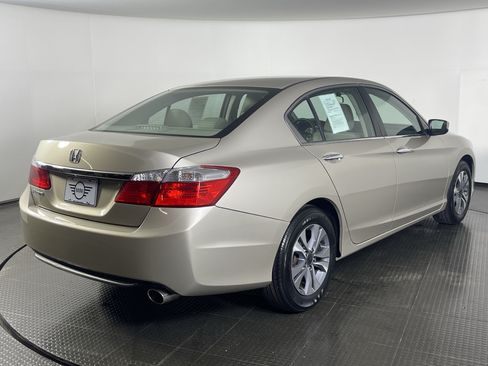 Used 2015 Honda Accord LX image 4
