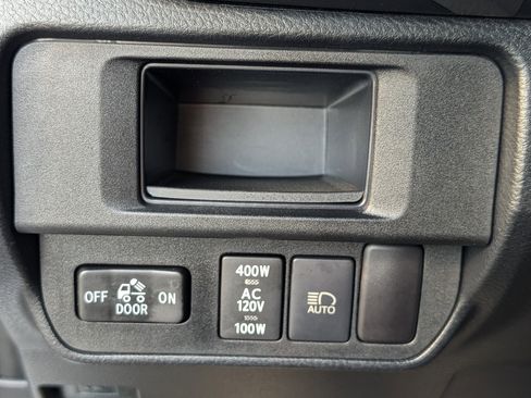 Used 2019 Toyota Tacoma Limited image 20