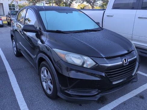 Used 2016 Honda HR-V LX image 1