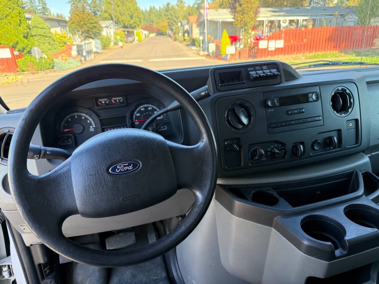 Used 2017 Ford E-350 and Econoline 350 Super Duty RWD image 32