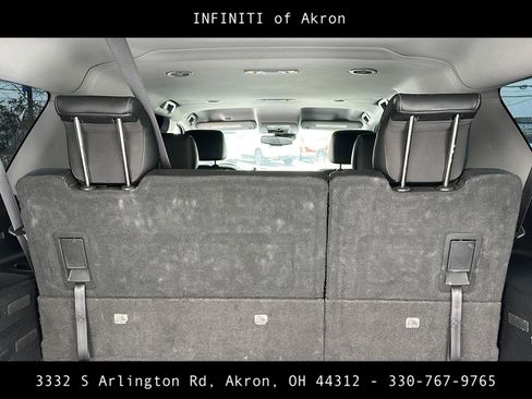 Used 2020 Chevrolet Suburban LT image 30