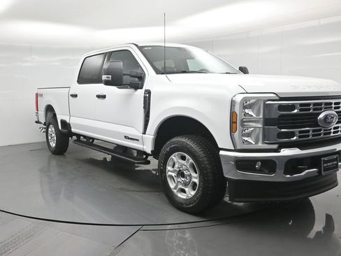 New 2026 Ford F250 XLT w/ FX4 Off-Road Package image 51