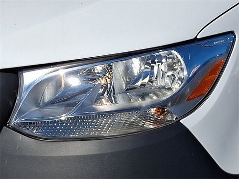 Used 2025 Mercedes-Benz Sprinter 2500 image 9