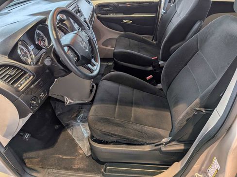 Used 2013 Dodge Grand Caravan American Value Package image 15