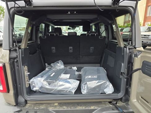 New 2026 Ford Bronco Outer Banks AWD/4WD image 13