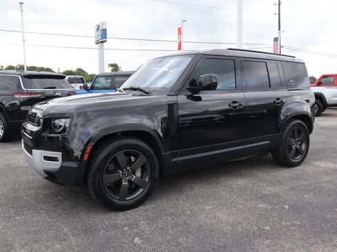 Used 2020 Land Rover Defender 110 HSE image 7