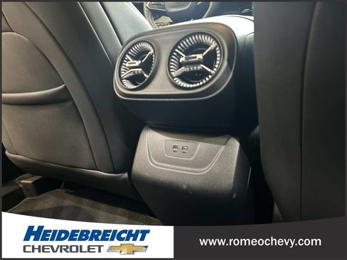 Used 2024 Chevrolet Blazer EV LT AWD/4WD image 17