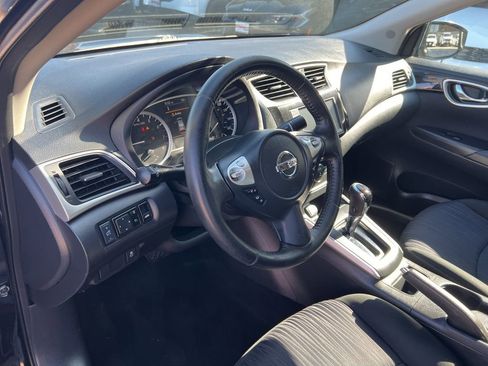 Used 2019 Nissan Sentra SV image 6