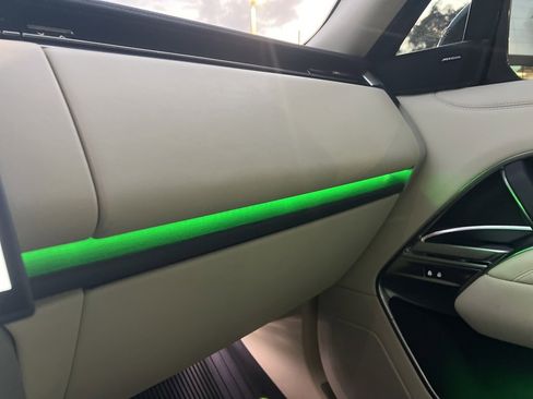 Used 2023 Land Rover Range Rover SE image 84