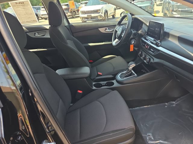 Certified 2023 Kia Forte LXS w/ LXS Technology Package FWD image 16