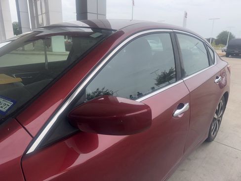Used 2016 Nissan Altima 2.5 SR FWD image 4
