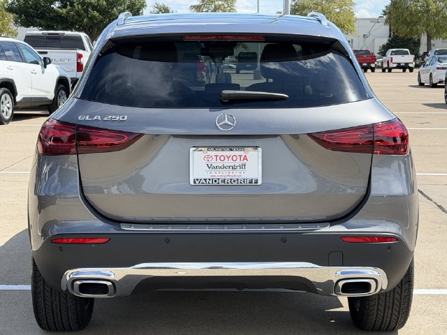 Used 2026 Mercedes-Benz GLA 250 image 5