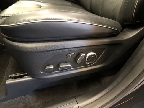 Used 2024 Hyundai Palisade Calligraphy image 11