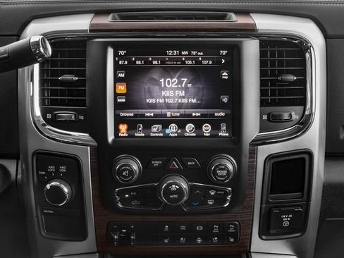 Used 2017 RAM 2500 Laramie w/ Convenience Group AWD/4WD image 10