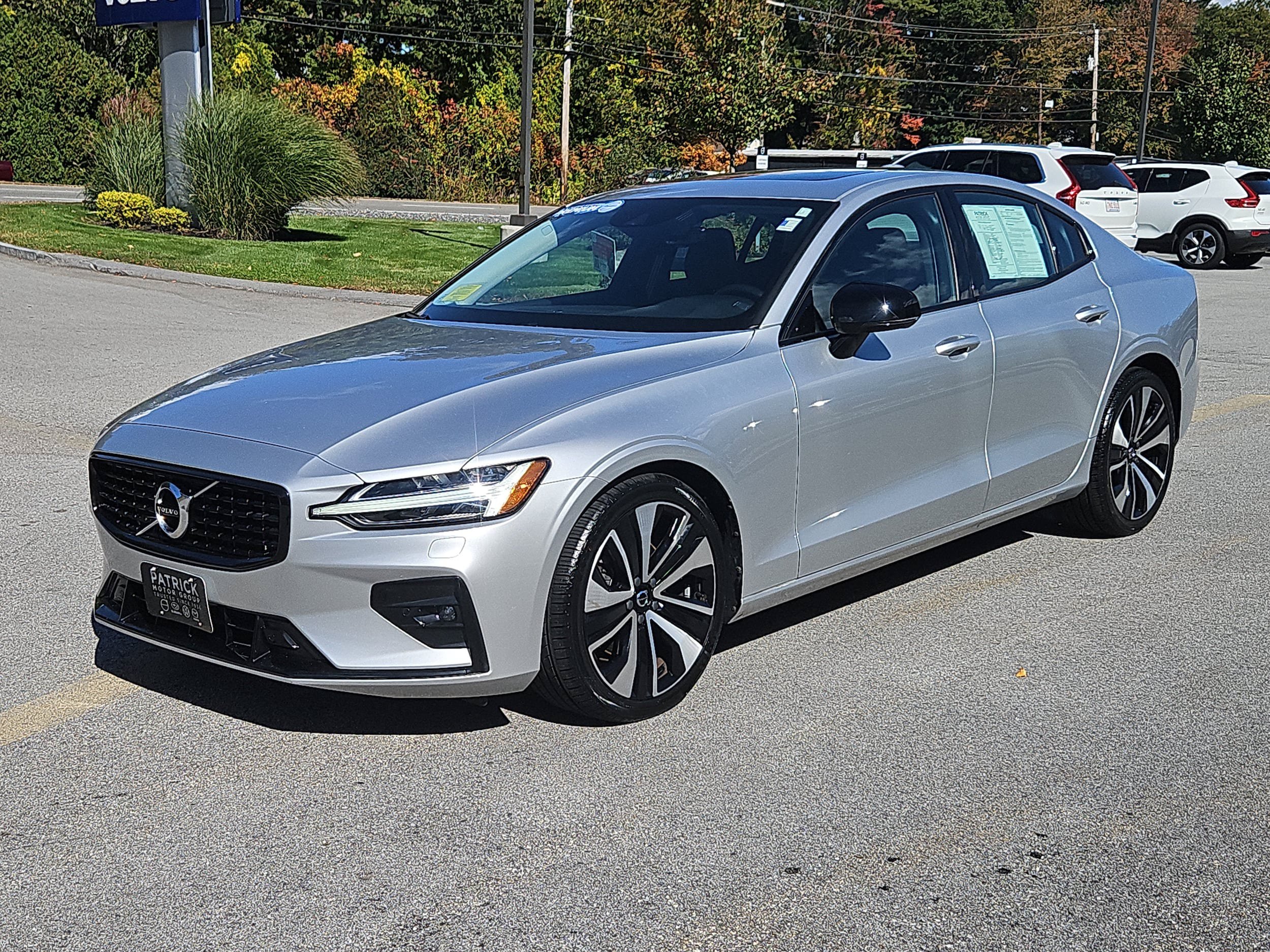 Used 2022 Volvo S60 B5 Momentum w/ Premium Package FWD image 23