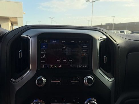 Used 2021 GMC Sierra 1500 SLT AWD/4WD image 38