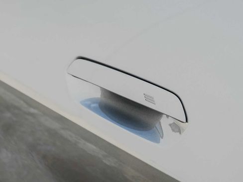 Used 2022 BMW i4 eDrive40 w/ Premium Package image 41