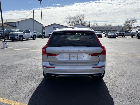 Used 2021 Volvo XC60 T5 R-Design w/ Advanced Package image 7