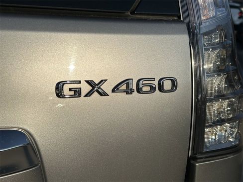 Used 2023 Lexus GX 460 Premium image 13
