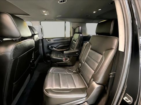 Used 2019 GMC Yukon XL Denali AWD/4WD image 25