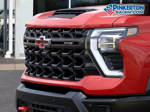 New 2026 Chevrolet Silverado 2500 ZR2 image 13