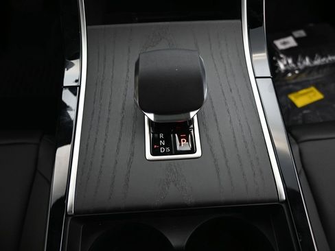 New 2026 Land Rover Range Rover Velar S image 25